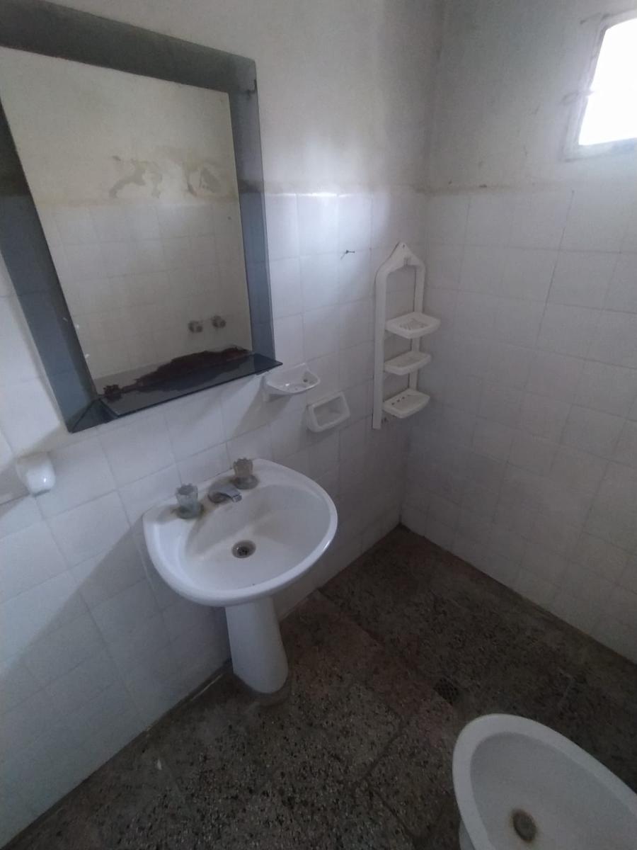 Chalet en San Miguel al 200 –  Roldan.