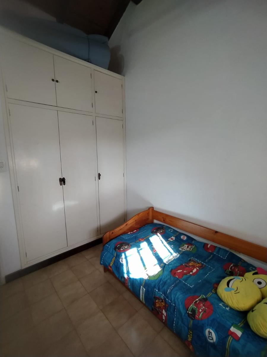 Chalet por calle San Bernardo al 100 – Roldan