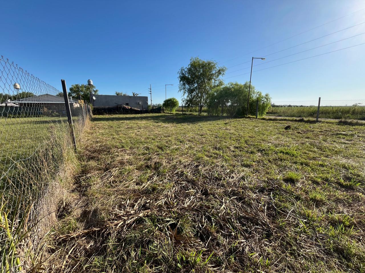 Terreno en Funes Norte uso habitacional/comercial